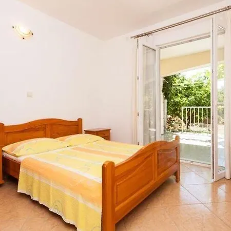 Mladenka- Two Bedroom With Terrace And Garden View * Orebić